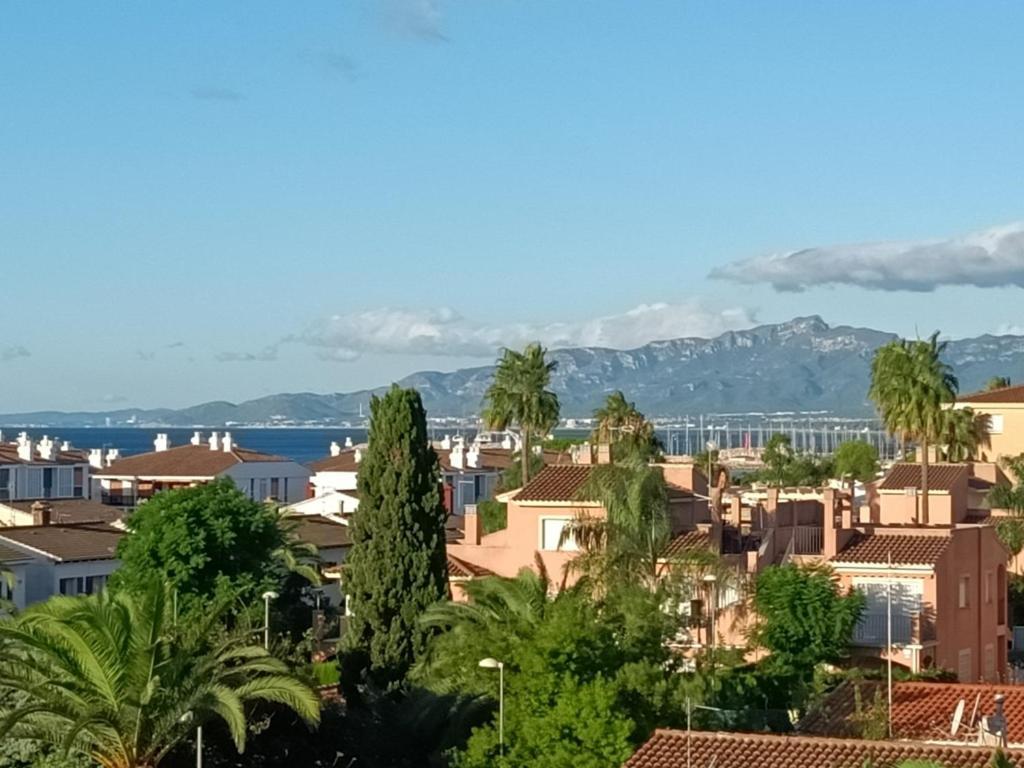Апартаменты Cambrils Pi Rodo Экстерьер фото